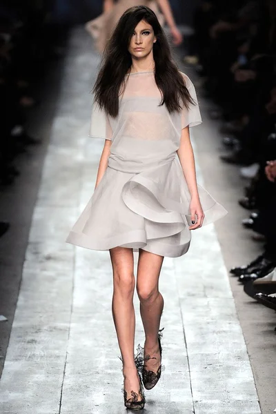 Look 17